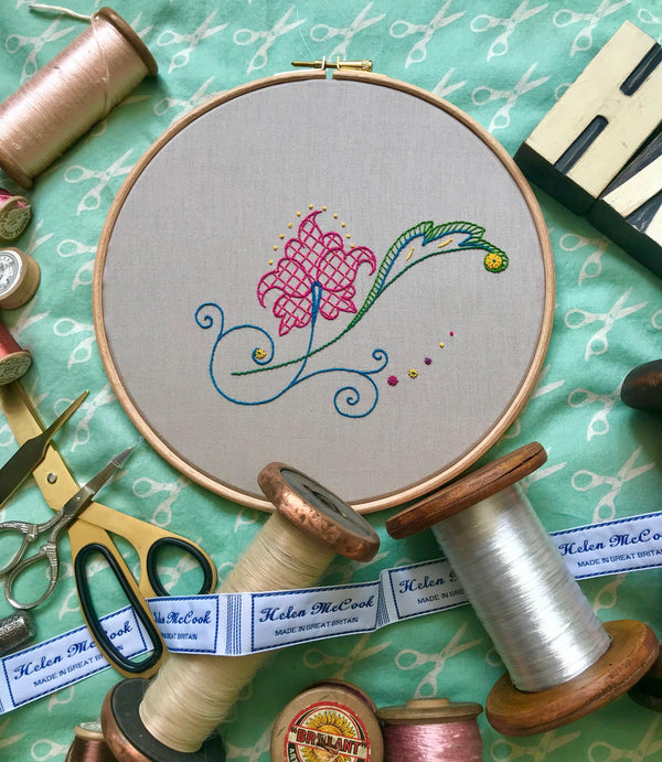 ‘Floral Swirl’ Beginners embroidery kit